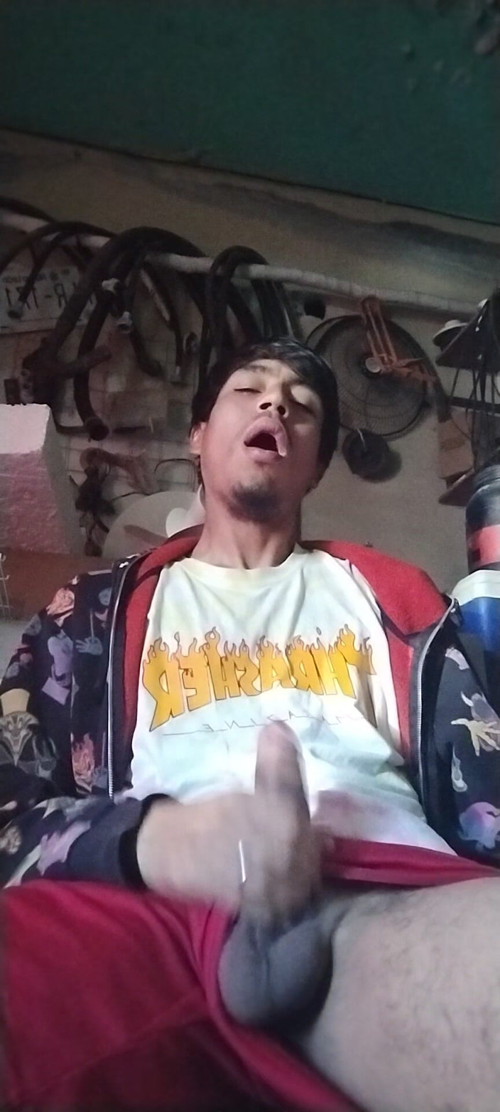 AlexAlejandro13: स्नान के बाद बड़ा लंड