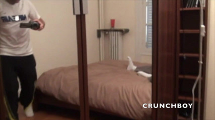 Crunch Boy: 新しいセックス経験のための成熟したパパに犯される