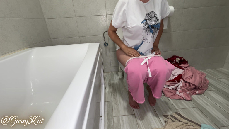 GassyKat: El baño diario episodio 29