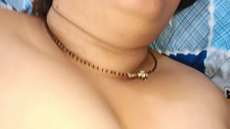 Catchybusty: Desi Bhabhi Gotowy do zabawy z Devar