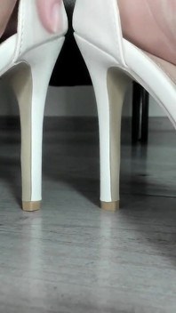 Touch Arches in Heels