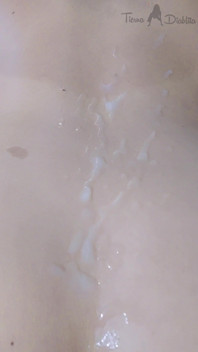 La Sua Schiena Era Coperta Di Sperma, E Le Piace