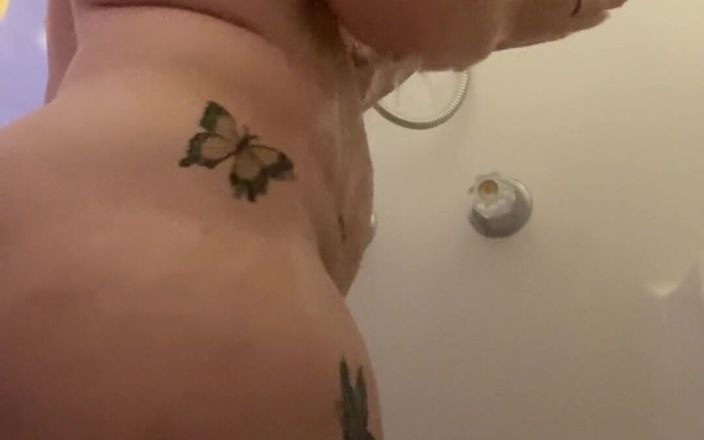 Ms Amanda: ホットシャワー