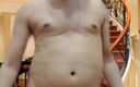 Cute &amp; Nude Crossdresser: Naakte jongen in virtuele gang toont zijn sexy naakte lichaam...