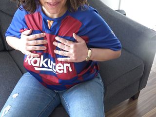 Souzan Halabi: Grandi tette calcio mamma milf