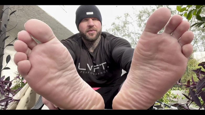 Jasons feet: Jag ska chilla här