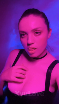 Xyulove Poses Cutely for the Camera and Gives All Her Subscribers a Gentle Kiss