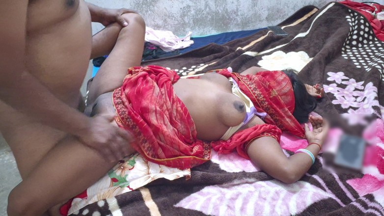 ExcitedWomen: Indische Desi Bhabhi neukt met Desi geile man