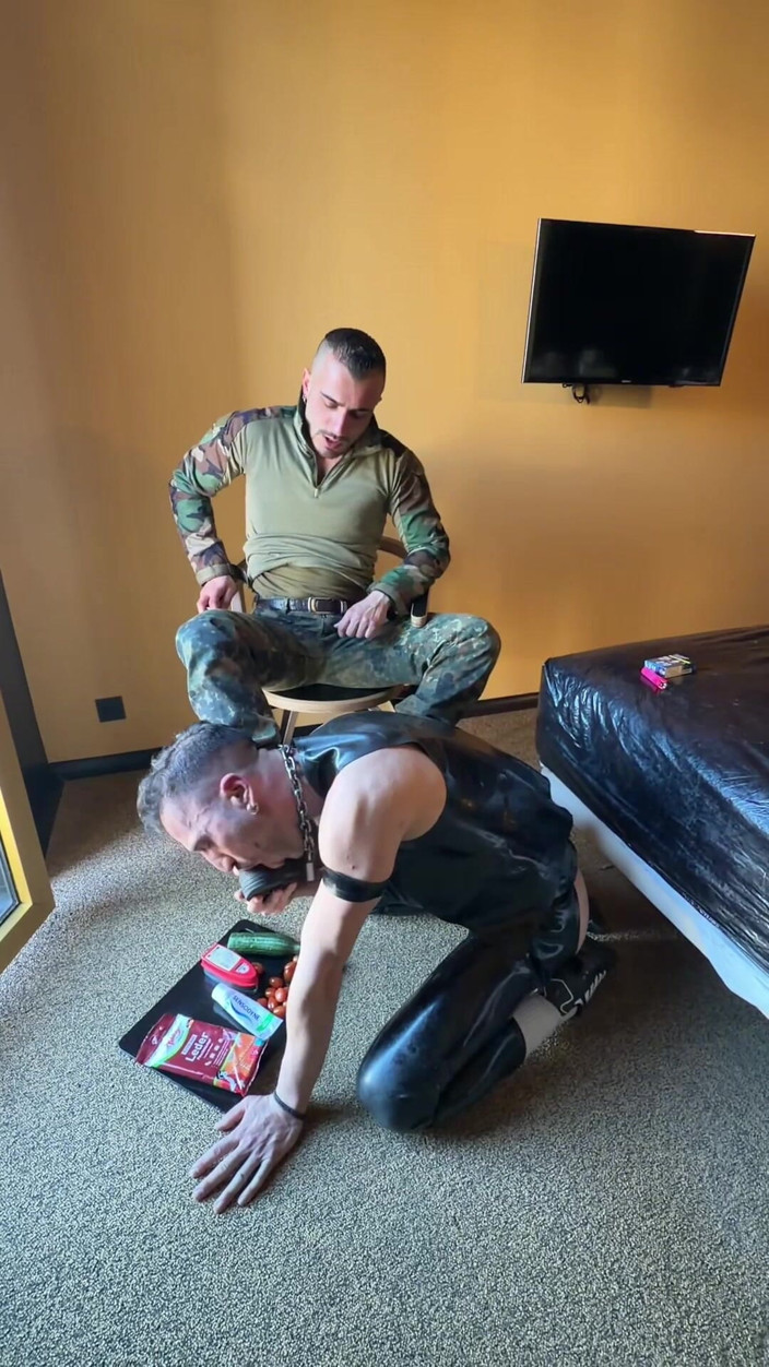 Cristo kink: Worship His Boots Slave