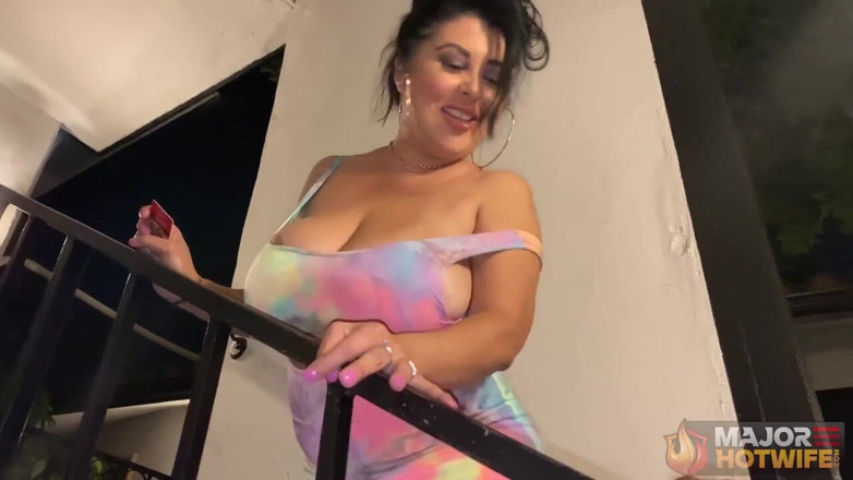 Rome Major Hot Wife: Rome Majoor hete vrouw grote zwarte lul verjaardagscadeau met grote...