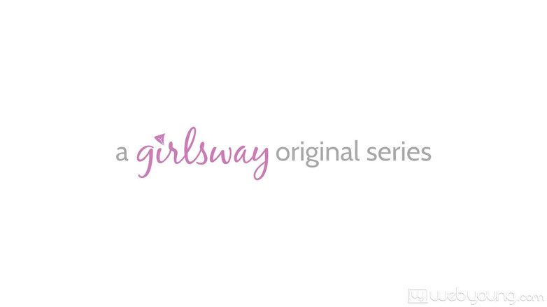 Girlsway: Girlsway lesbický zápas s polštářem vede k sexy nadržený skupinový...