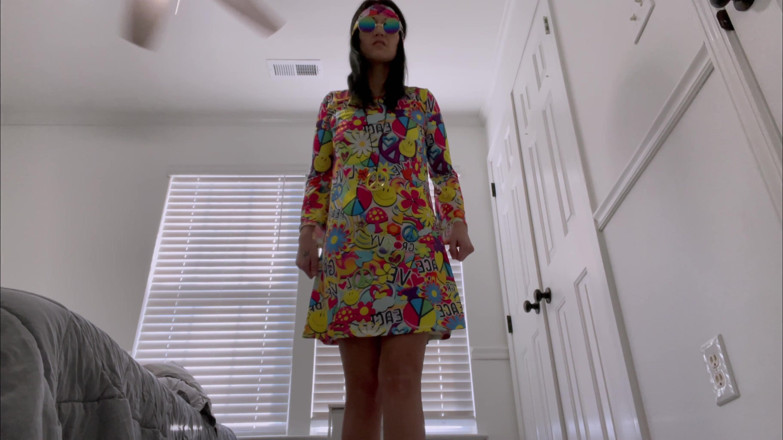 Kink in Time: Devyn's Groovy '60s Giantess Fantasy 4K Pov Penyerahan Kecil Menanti!