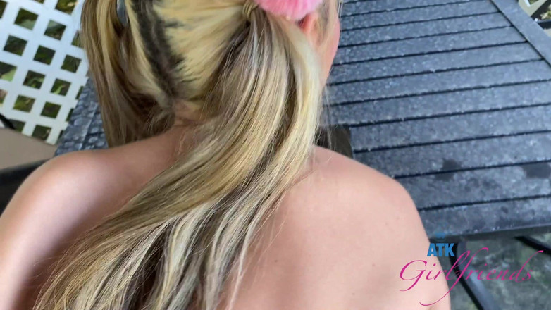 ATK Girlfriends: Tarikh maya dengan Horny Lily Adams