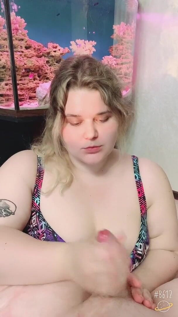 Peach Desert: Teman sekelas memberikan blowjob pertama