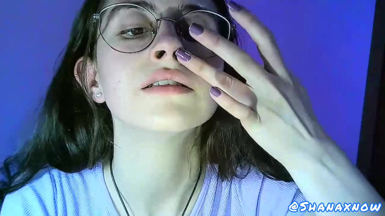 Shanaxnow: Gioco fetish dal vivo russa e naso