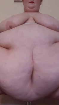SSBBW 육덕 거유 Tummy 트위크 젖탱이 트워크
