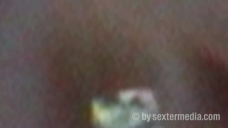 Sextermedia by Pete: Lezzies muda suka pijat minyak di pantai
