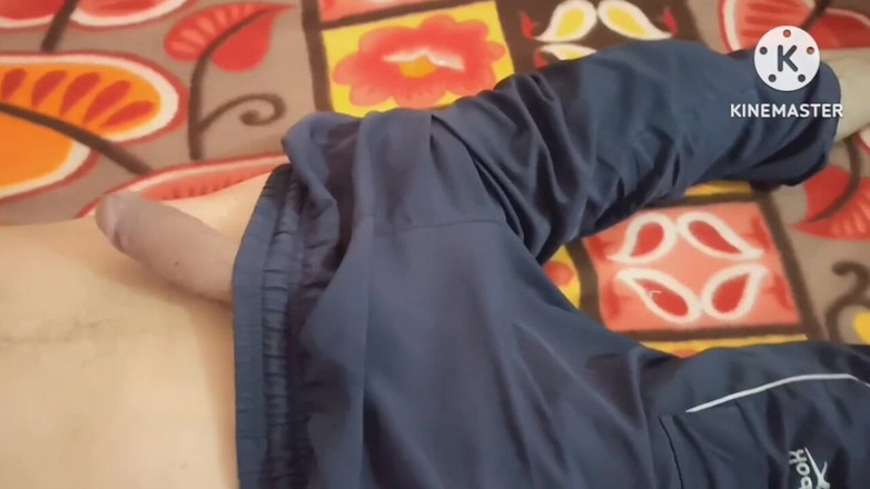 Desi__Panda: Мій прямий друг, ранковий дрова, великий нестерешній член, вперше я роблю йому мастурбацію