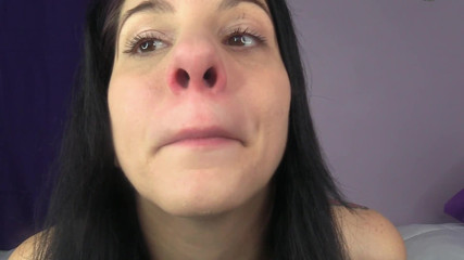 Quinn brooks: So Many Tissues-wmv
