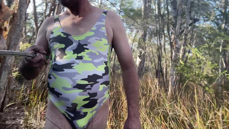 Madaussiehere: S potěšením oznamuji, že jsem právě získal ohromující nové plavky!