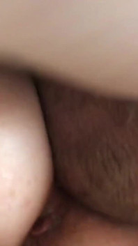 Eating and fucking milfs chubby hairy pussy. Huge Creampie. Female pulsating orgasm. Amazing close-up.