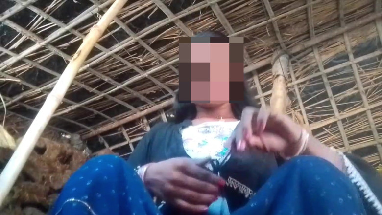 RJ NISHA: Masturbation Pussy by Finger in Indian Oman This Village
