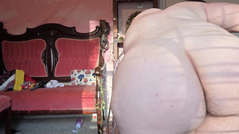 Mushroombitchx: Tubuh berlumur minyak dan legging menggoda