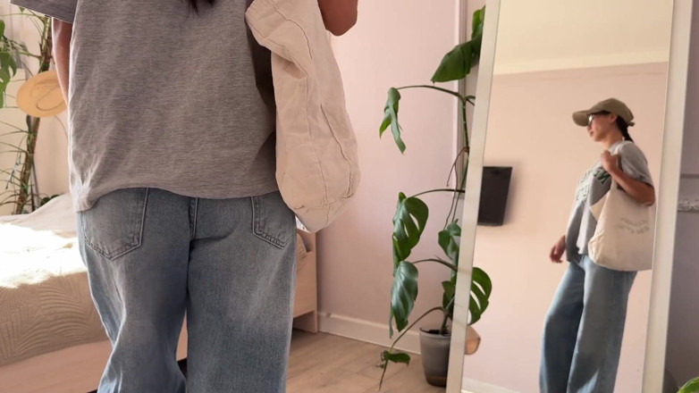 AminaTakasaki: Hired a Maid to Clean the Apartment... but in the...