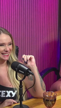 Podcast Turns Suruba! 4 Fucking Hotties, Suck Pussy, Play with Vibrators and Cum Shamelessly Together!