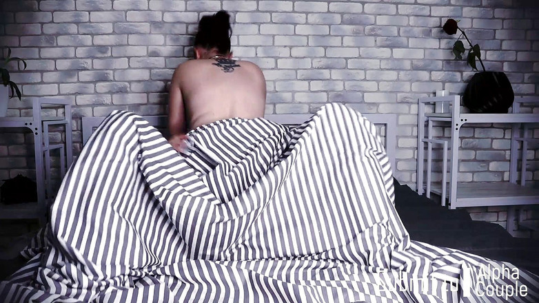 Goddess Misha Goldy: Tra i gemiti del piacere beato dal sesso - ti umiliiamo...