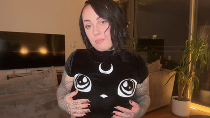 Miss Valentina: 굴욕적인 미숙한 사정자 JOI