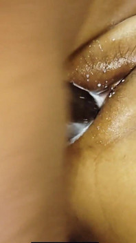 Quick Pussy Fucking and Cum on Open Hole.very Wet Pussy Semen