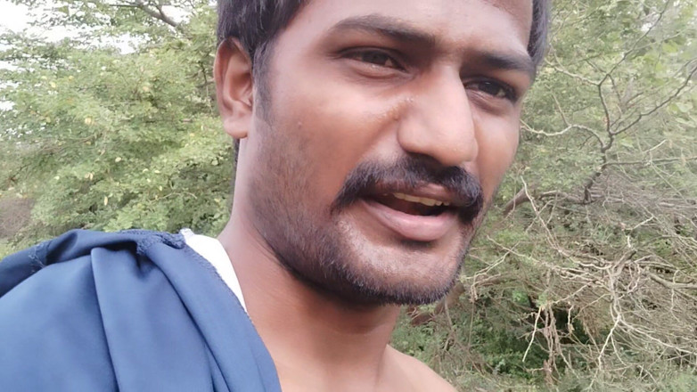 KUMBHA MANOJ KUMAR: Indian Xhard - Living in Forest Alone Doing Hard-core Exercises