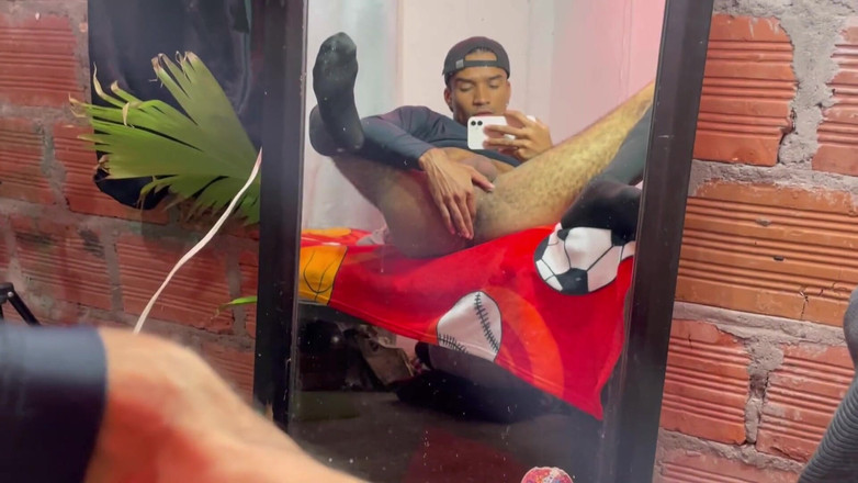 vergar4_daviid: Jak lubię bawić się moim kutasem i tyłkiem