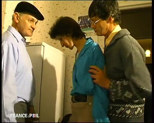 French Family Secrets: Alain mempersembahkan rencana pantat barunya kepada kakek dan nawarin dia...