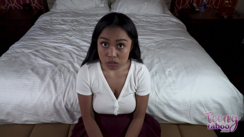 Teenytaboo: Luna Mills creampie student