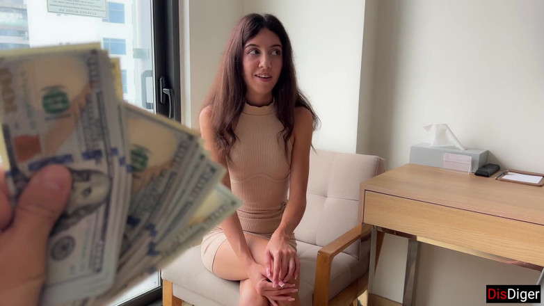 Dis Diger: Serviço de quarto de hotel - anfitriã concordou em fazer sexo...