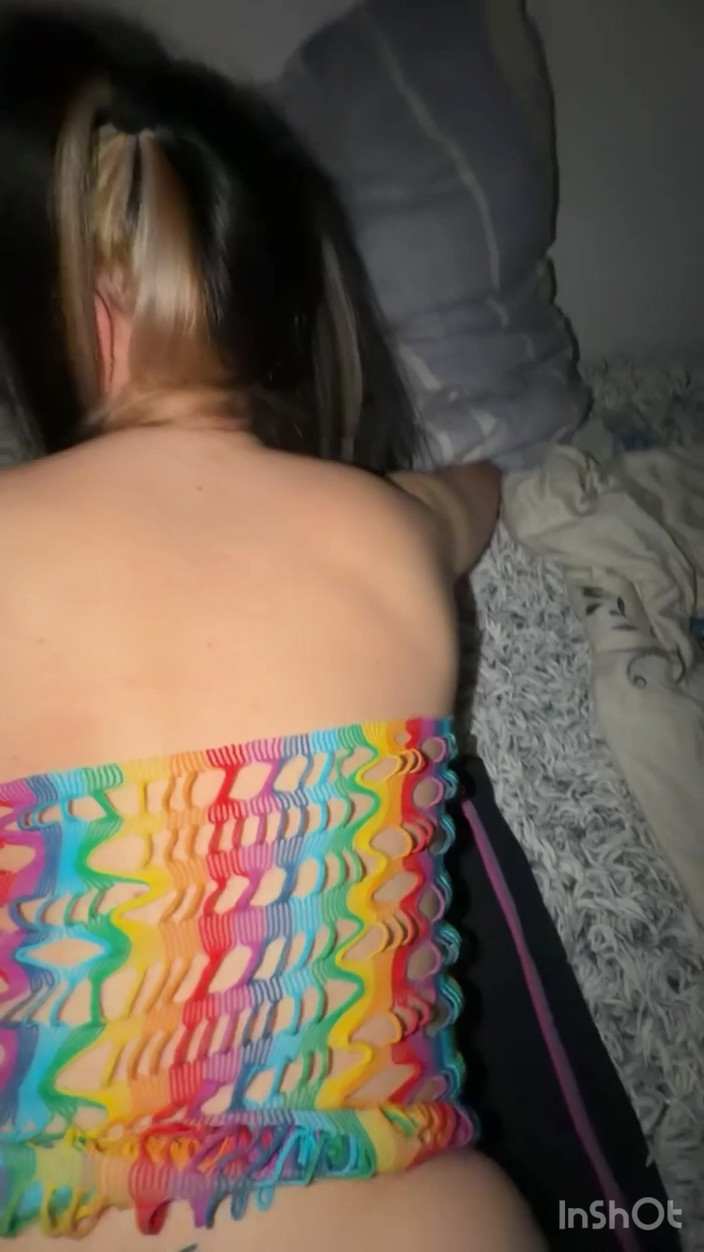 InkByTscheii: Com um vestido curto