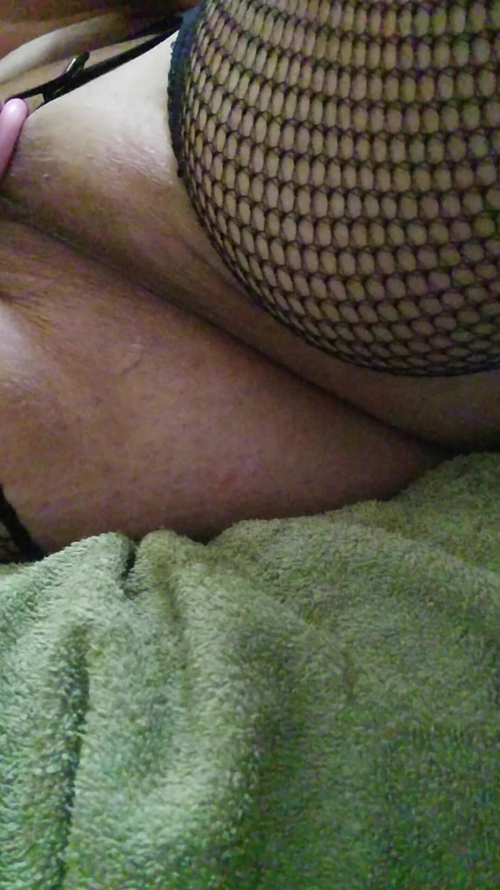 Greek_anal: Grecka maminsynek chce spust w czystości