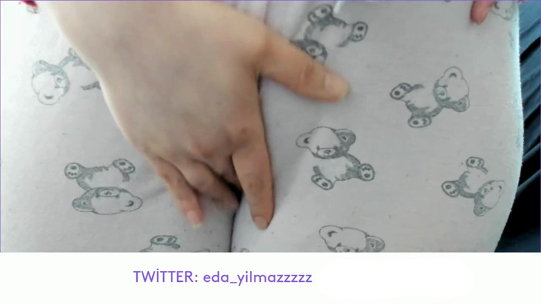 bigass_sexy_bigboobs: Cameltoe- Masturbate with Pajama- Rubbing Pussy with Pajama