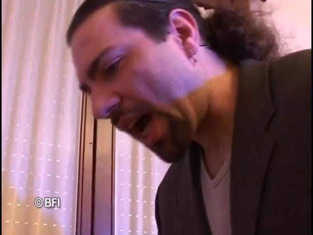 Hardcore Lovers: Sürtük genç kız