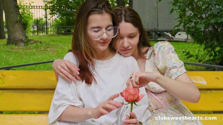 Club sweethearts: Dari Menghirup Mawar hingga Makan Pepek
