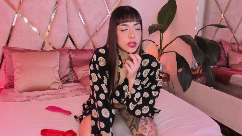 CoralTrip: 부드러운 CBT와 JOI