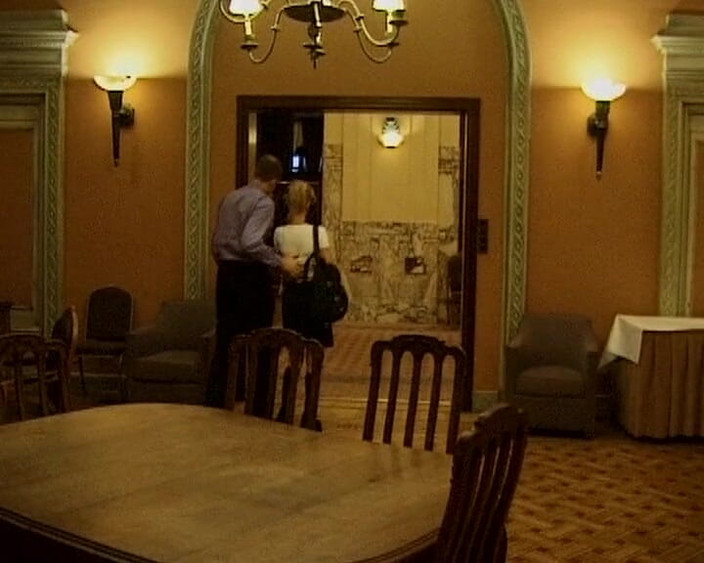 Videos Francaises: Skutečná amatérská blondýnka z Francie análně ošukaná v domácí relaci