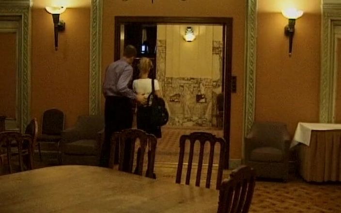 Videos Francaises: Vera biondina amatoriale dalla francia scopata anale in una sessione...
