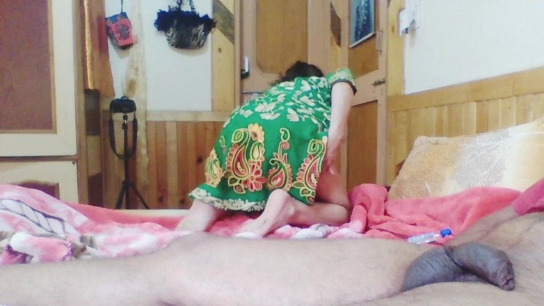Bolly Karma: Îi place oferta mea și vrea să se fută
