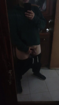 Get Naked in Mirror