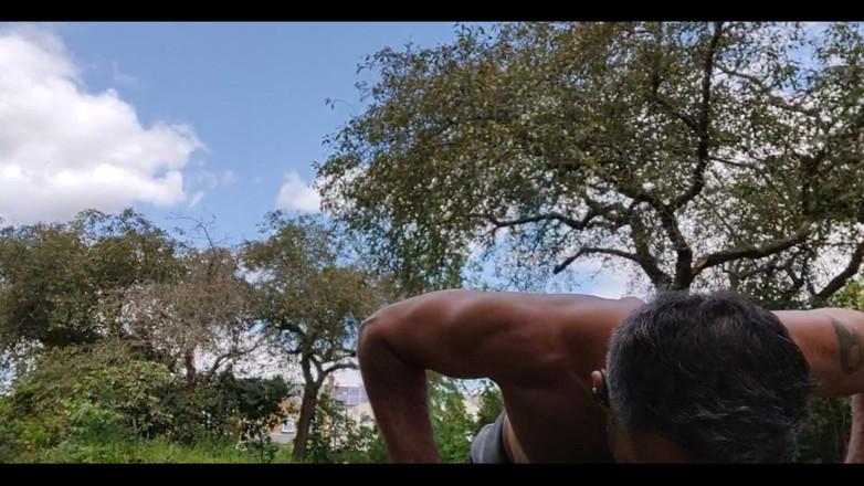 Tj Tantra: Push-ups