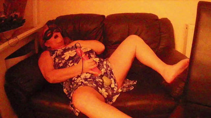 Julie Cunningham: Julie Cunningham first webcam wank