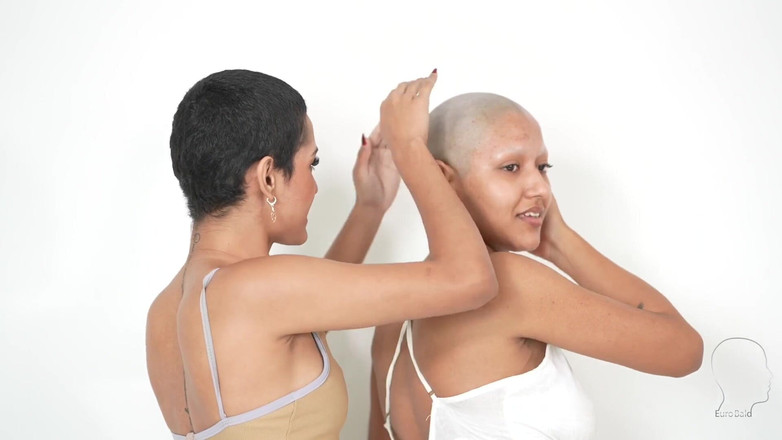 Euro Bald: Хінді